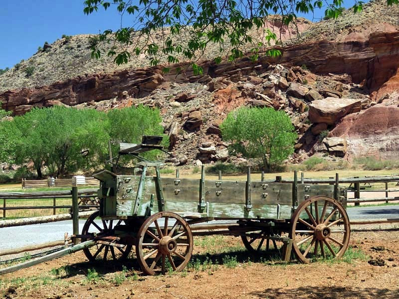 capitol reef np 9 800