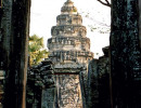 21 doorways in a buddhist complex in thailand 800
