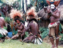 43 Huli Wigmen preparing for a Sing Sing 800a