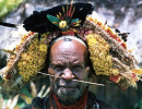 37 feather and flower head dress in the southern highlands