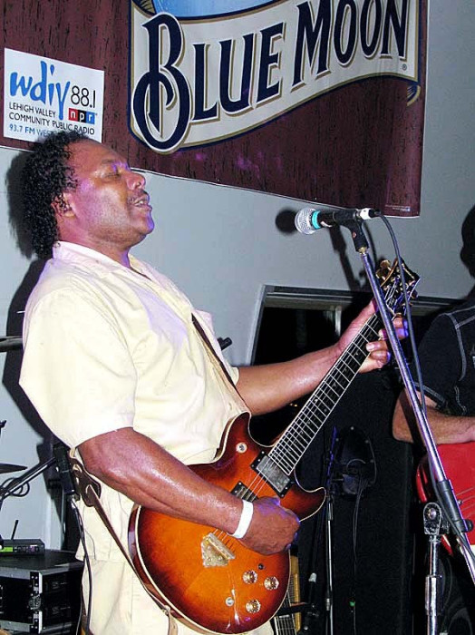 lonnie shields  2 
