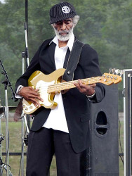 naomi shelton band